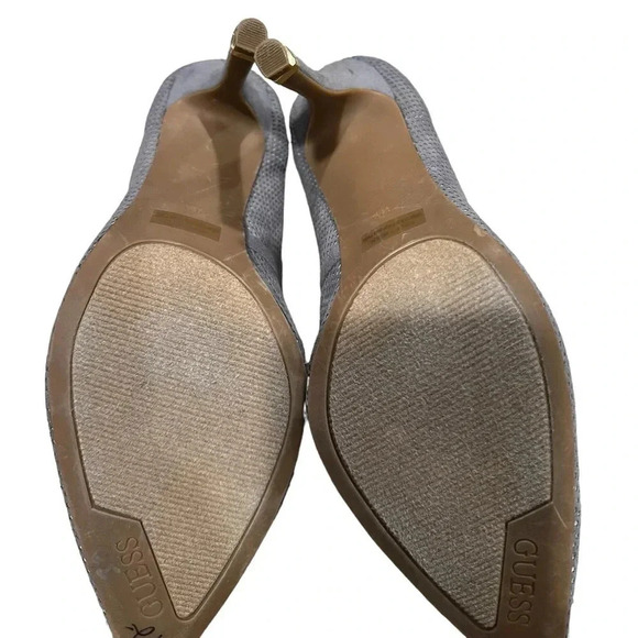 Guess Traces Gray Classic Pointed Toe Pumps Heels - Picture 6 of 6